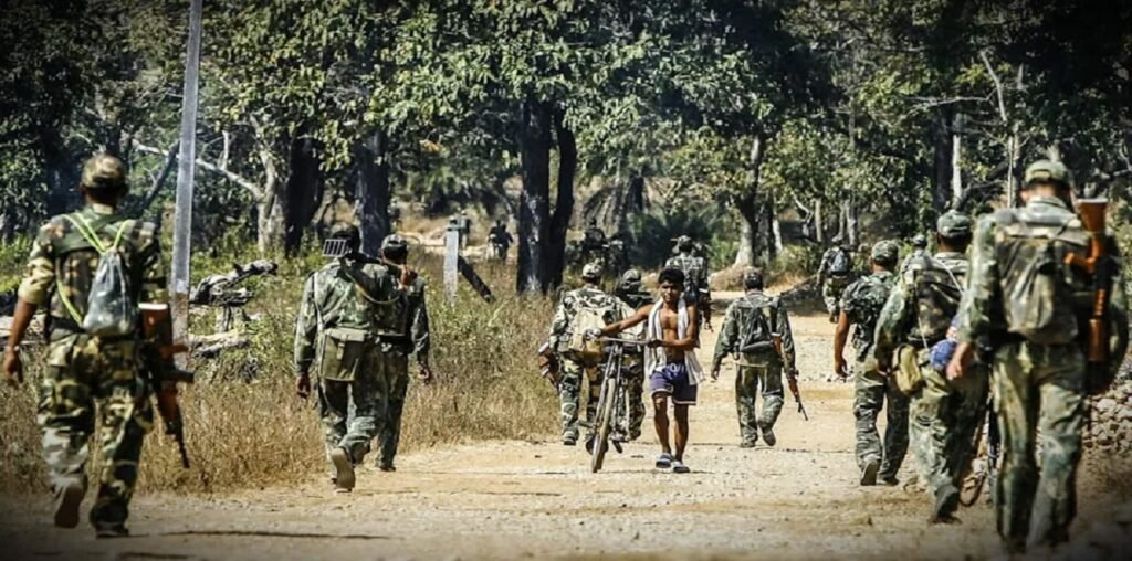 మళ్లీ మావోయిస్టుల కలకలం
