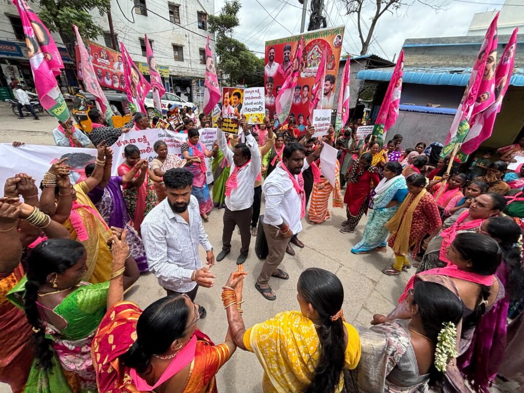 కల్యాణలక్ష్మి, షాదీ ముబారక్ పథకాలనే వెంటనే అమలు చేయాలి