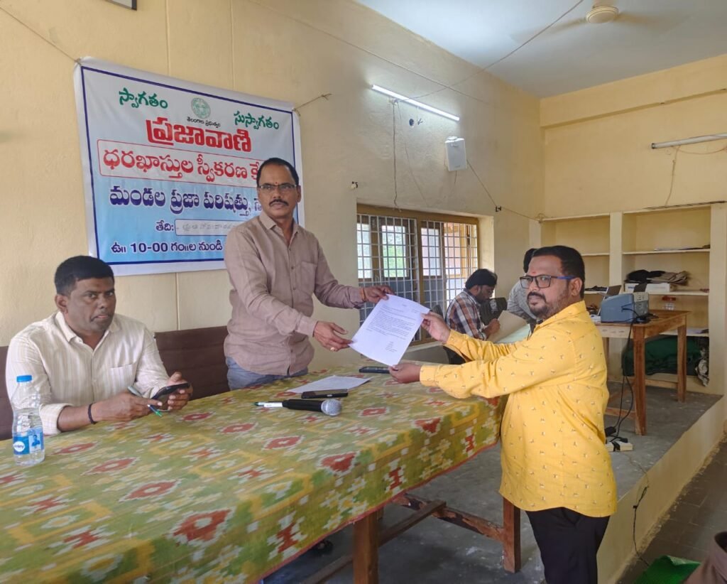 నాంపల్లి మండల కేంద్రంలో శాశ్వత బస్‌స్టాండ్ ఏర్పాటు చేయాలి
