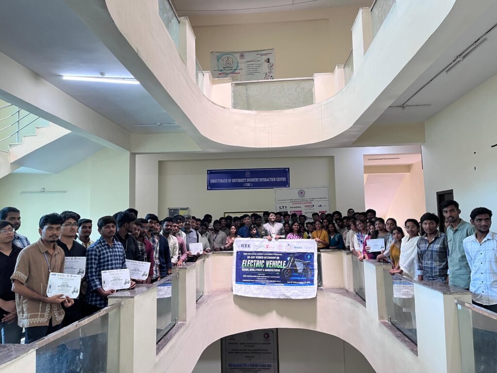జేఎన్‌టీయూహెచ్‌లో ముగిసిన 30 రోజుల విద్యుత్‌ వాహనాల శిక్షణ
