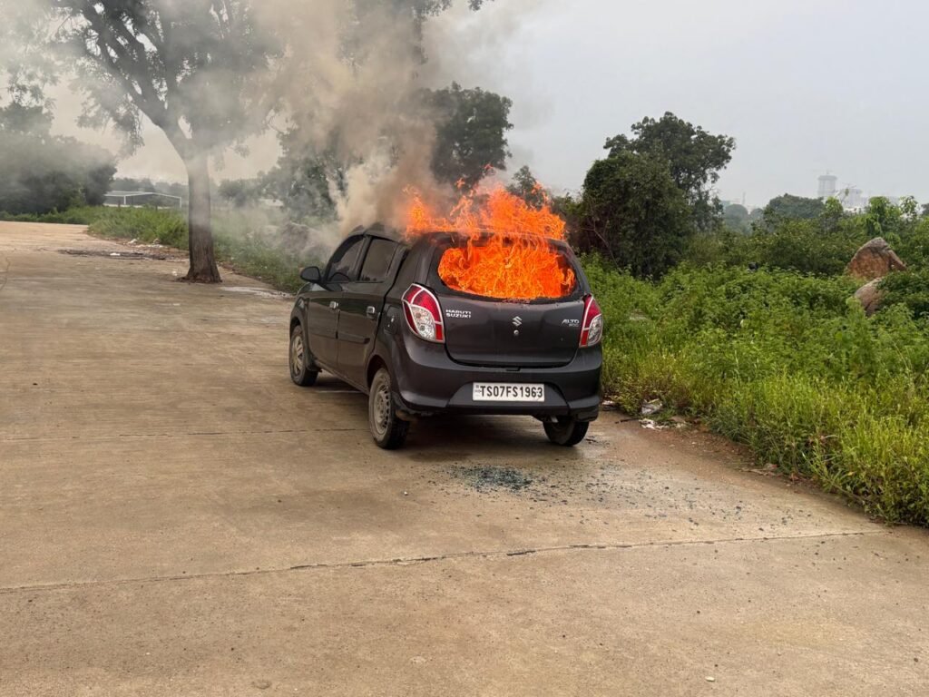 కారులో అగ్నిప్రమాదం.. బౌరంపేట్‌లో వ్యక్తి సజీవదహనం