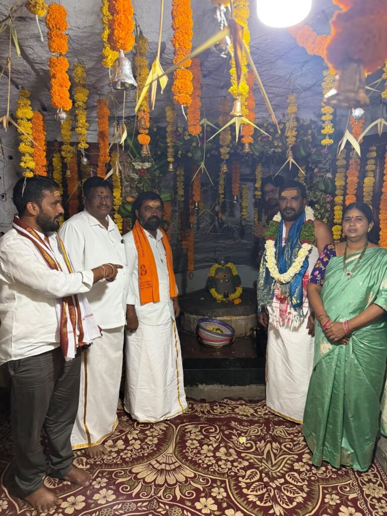 చెరువుగట్టు రామలింగేశ్వర స్వామిని దర్శించుకున్న బీర్ల అయిలయ్య
