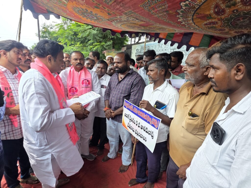 మున్సిపల్ కార్మికుల సమస్యలు పరిష్కరించాలి..