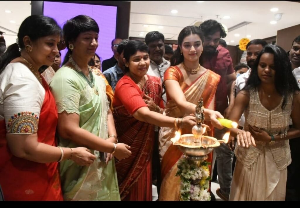 ఉప్పల్‌ లో జీవీ మాల్ గ్రాండ్ ఓపెనింగ్..
