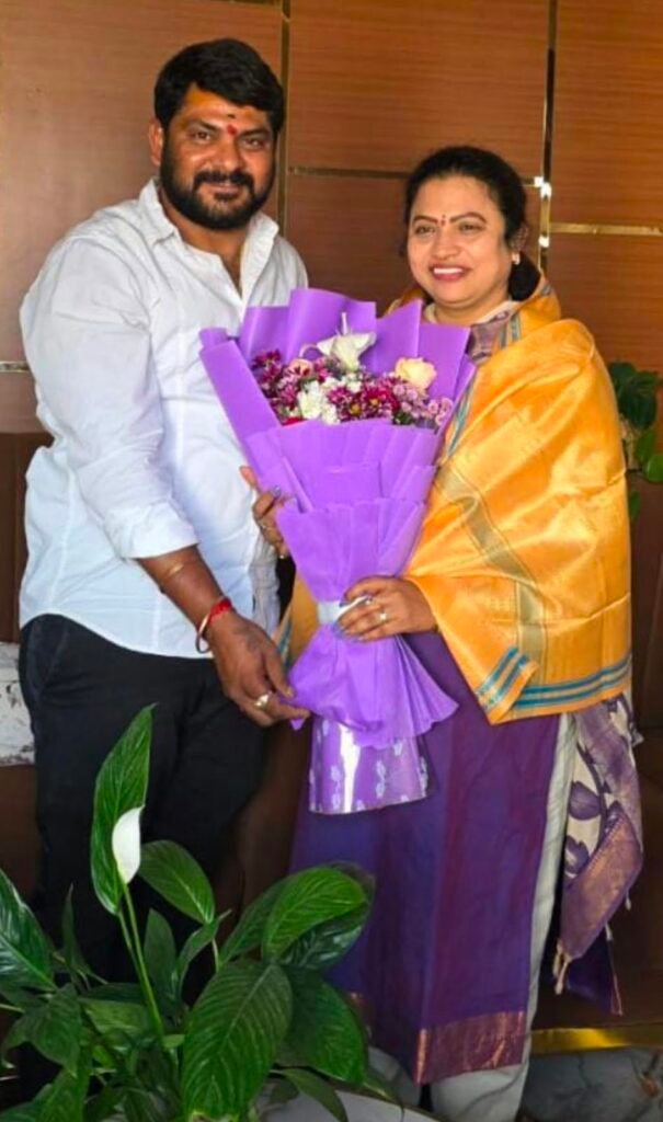 డా. వ్యాసభట శ్రీవాణి చౌదరికి జన్మదిన శుభాకాంక్షల వెల్లువ