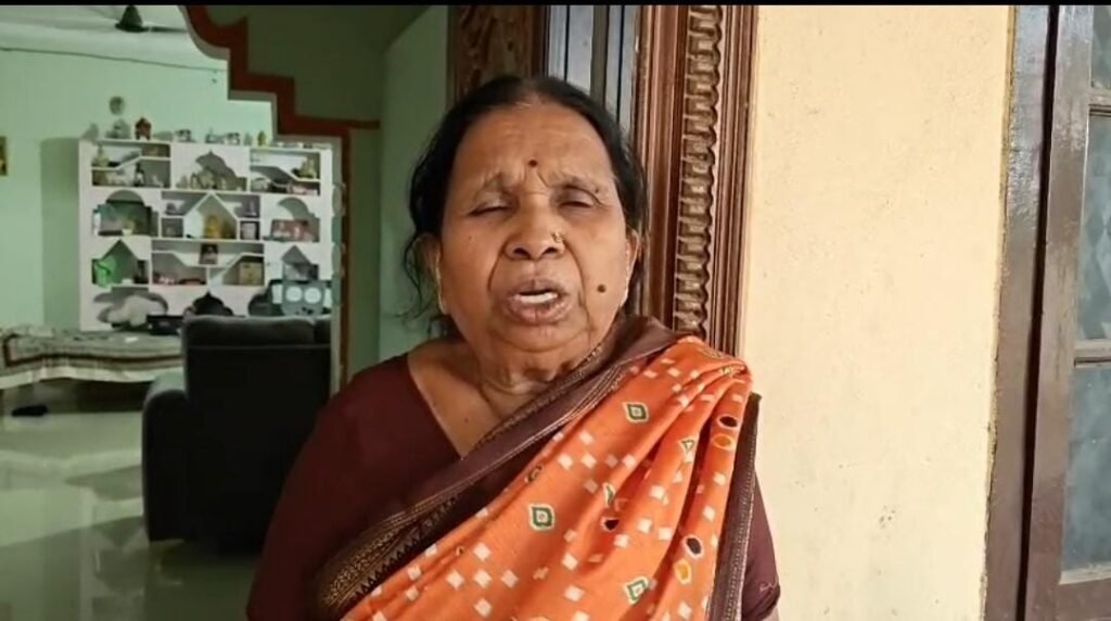 కీసరలో చైన్ స్నాచింగ్..